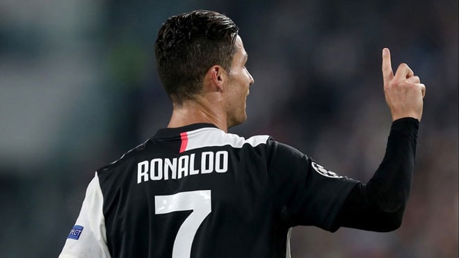 Với bàn ấn định chiến thắng 3-0 cho Juventus, C.Ronaldo đã thiết lập hàng loạt kỷ lục tại UCL. Ảnh: UEFA.