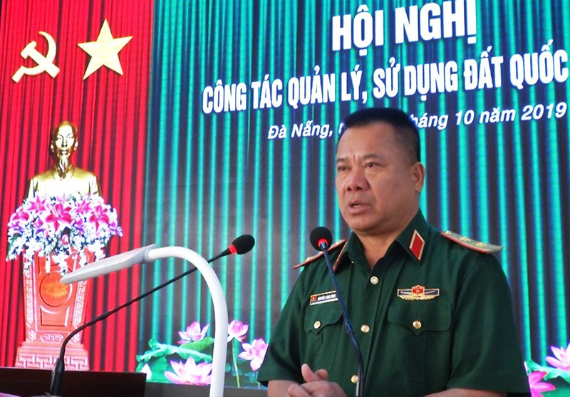 Trung tướng Nguyễn Long Cáng - Tư lệnh Quân khu 5 chủ trì hội nghị.