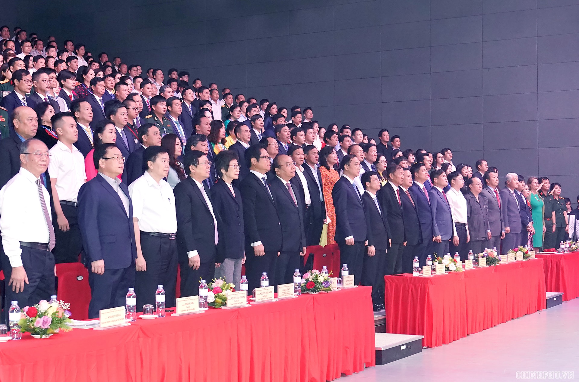 Các đại biểu tham dự buổi lễ. - Ảnh: VGP/Quang Hiếu