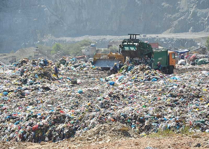 Rác thải nhựa đang là vấn đề quan tâm của nhiều địa phương trên địa bàn tỉnh. Ảnh: T.H