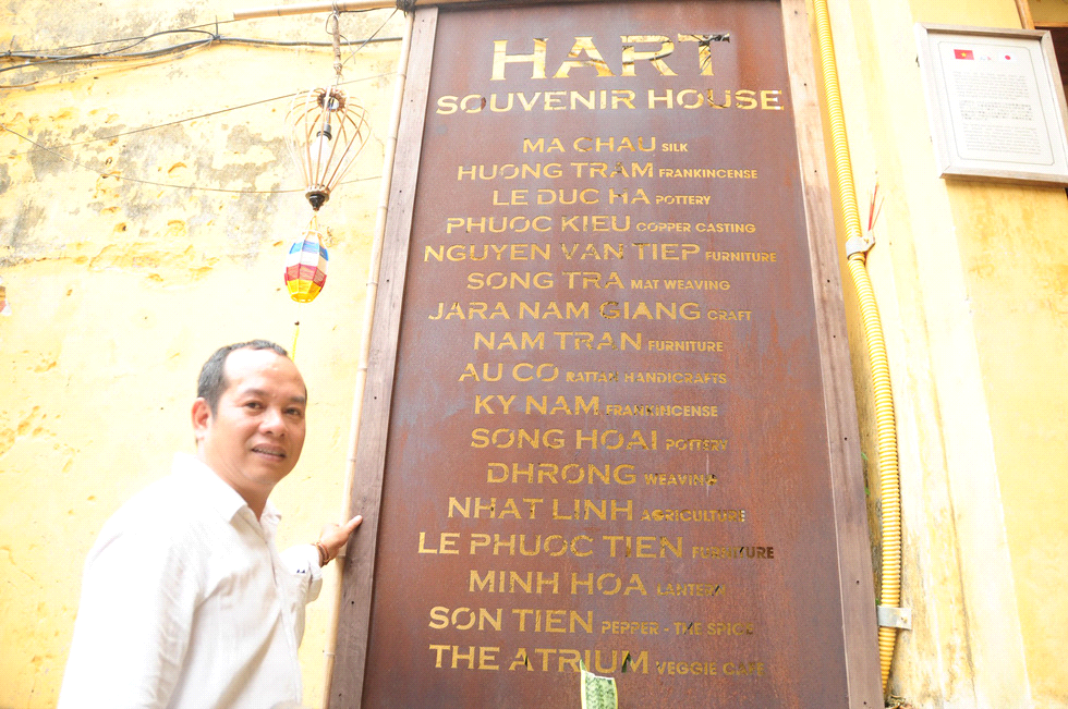 Le Phuoc Tien and the Golden Monument of Quang Nam famous artisans.