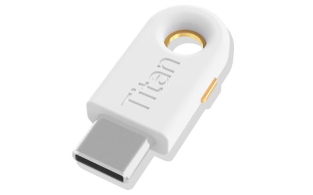 USB-C Titan Security Key.