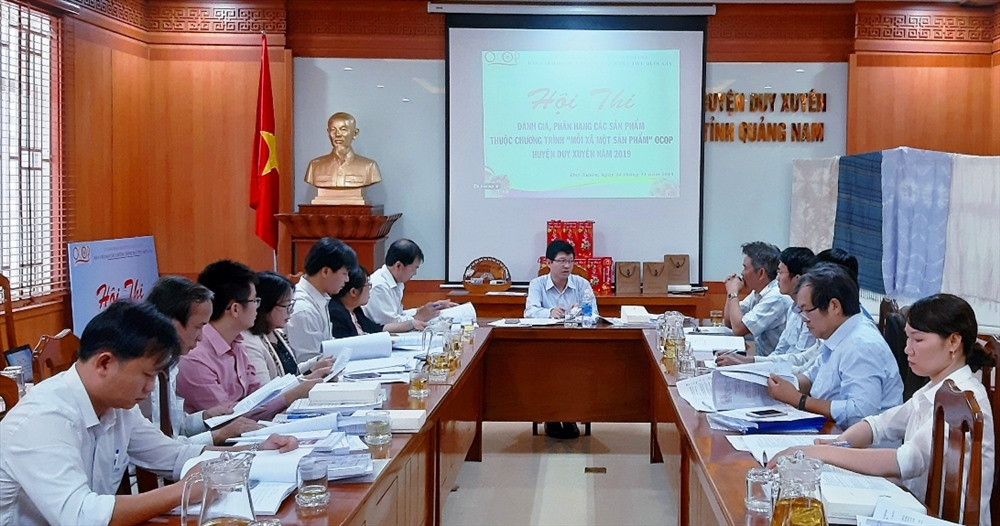 Hội thi đánh giá và phân hạng sản phẩm OCOP năm 2019 ở huyện Duy Xuyên. Ảnh: H.N