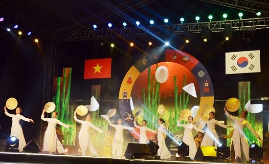 Sự kiện “Những ngày văn hóa Hàn Quốc tại Quảng Nam” góp phần quảng bá văn hóa giữa 2 dân tộc Việt Nam - Hàn Quốc. Ảnh: KHÁNH LINH