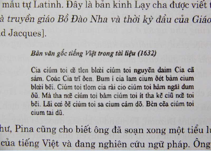 Những dòng kinh Lạy cha trong lần dịch đầu tiên ra tiếng Việt của linh mục Francisco de Fina.