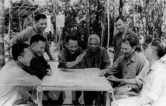 •        Với tài năng và sự cống hiến của mình, Đại tướng Hoàng Văn Thái là con người ưu tú dưới thời đại Hồ Chí Minh. (Ảnh: Tư liệu/TTXVN phát)