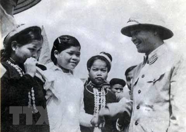 •        Đại tướng cũng là người đề ra chiến thuật đánh áp sát của Quân Giải phóng miền Nam với phương châm 