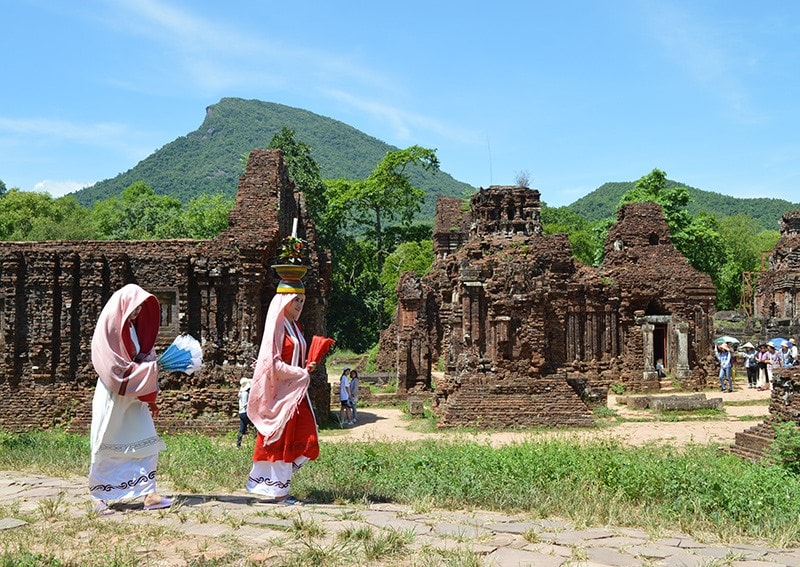 Visitors to My Son Sanctuary