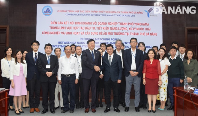 Đoàn cán bộ, doanh nghiệp thành phố Yokohama và lãnh đạo các sở, ngành của thành phố Đà Nẵng tham dự diễn đàn.