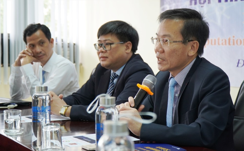 GS. Nguyễn Ngọc Thành thông tin về ICCCI 2020. Ảnh: N.T.B