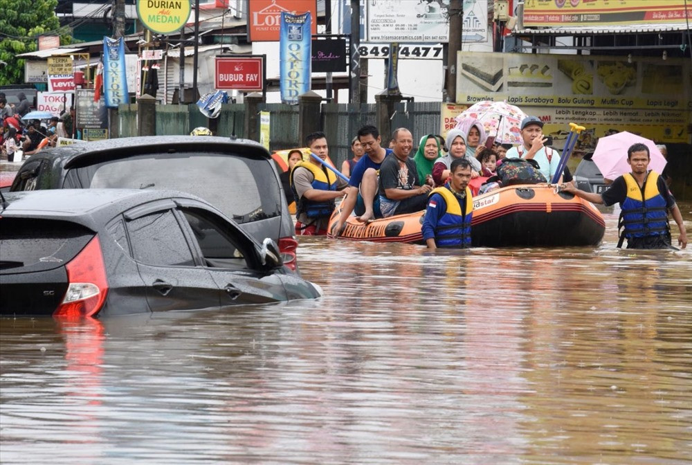 Một khu vực tại Jakarta chìm trong nước. Ảnh: jakartapost