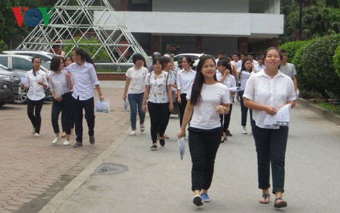 Việc các trường ồ ạt mở ngành cũng dẫn đến những lo ngại việc có quá nhiều trường đua nhau mở ngành “hot” sẽ dẫn tới thị trường nhân lực bị bão hòa.