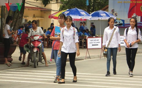 Điều quan trọng là mỗi trường phải có tầm nhìn, chiến lược riêng và phải xây dựng cho mình một phân khúc đào tạo, chất lượng khác nhau thì mới có thể cạnh tranh lành mạnh và phát triển.