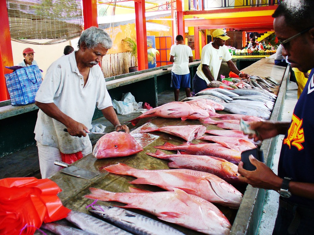 Chợ hải sản ở Seychelles rất hấp dẫn du khách. Ảnh: flickr