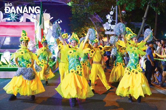 Ảnh:  X.SƠN - KHANG NINH