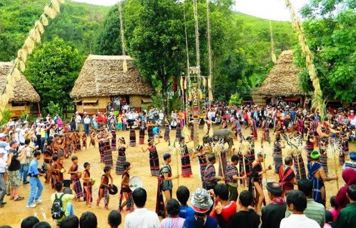 Photo:Co Tu ethnic people in Quang Nam province. Photo: baodantoc.vn