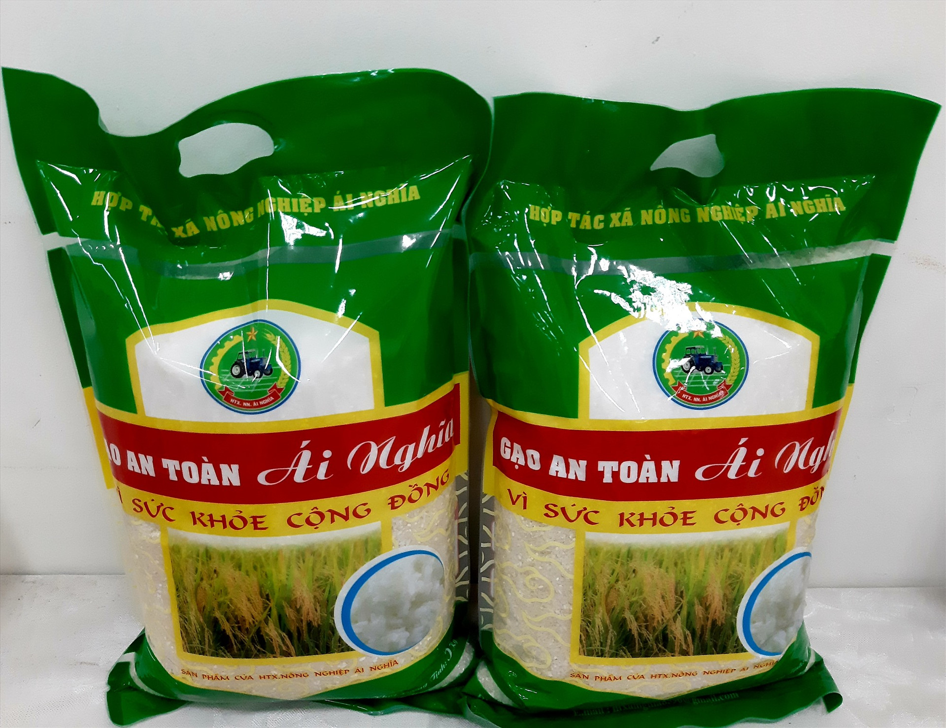 Sản phẩm gạo an toàn Ái Nghĩa rất được người tiêu dùng ưa chuộng. Ảnh: NHÃ PHƯƠNG