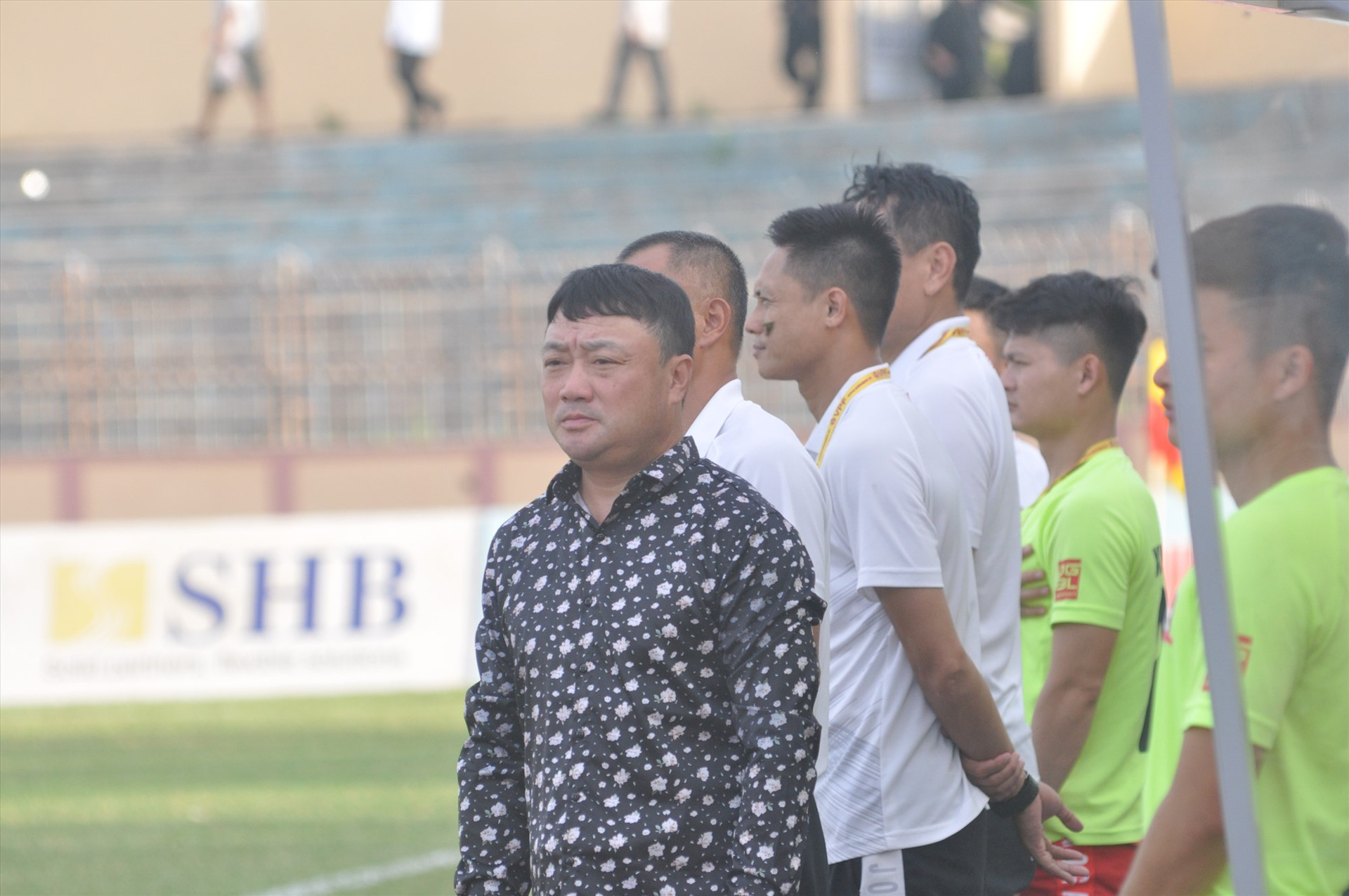 HLV Trương Việt Hoàng chịu không ít áp lực khi dẫn dắt Viettel mùa giải 2020. Ảnh: A.S