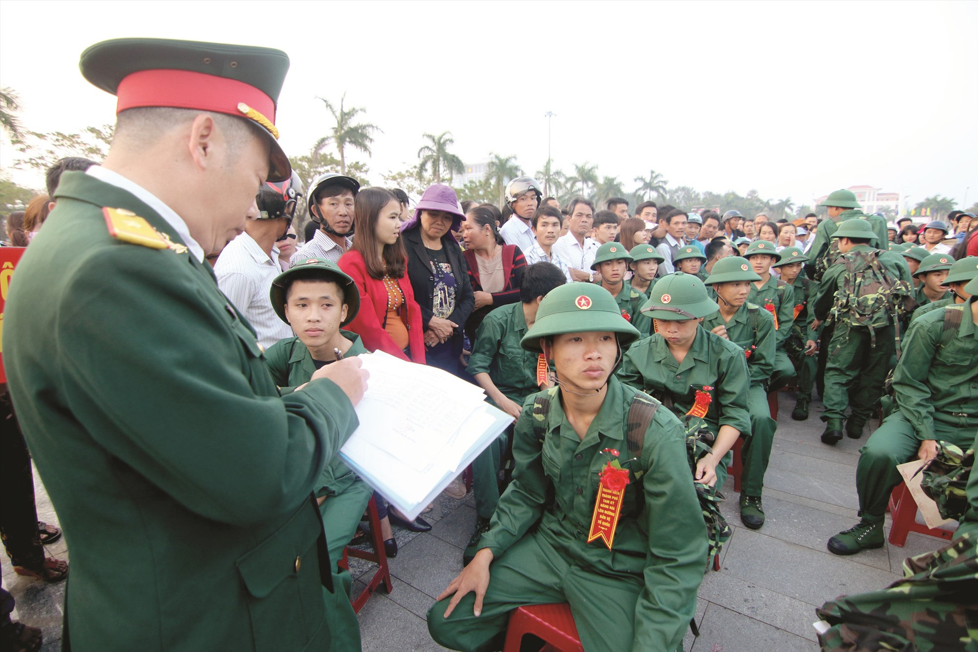 Hôm nay 10.2, Quảng Nam có 2.450 thanh niên lên đường nhập ngũ. Ảnh: T.C