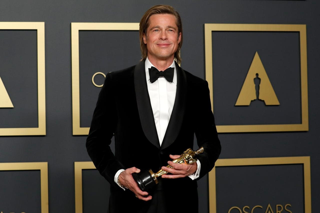 Nam diễn viên phụ xuất sắc nhất: Brad Pitt trong phim Once Upon a Time in Hollywood (Chuyện ngày xưa ở Hollywood)