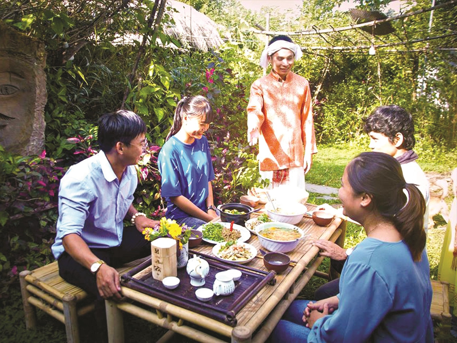 Dự án khởi nghiệp Adei House phục vụ ẩm thực Chăm cho du khách. Ảnh: NVCC