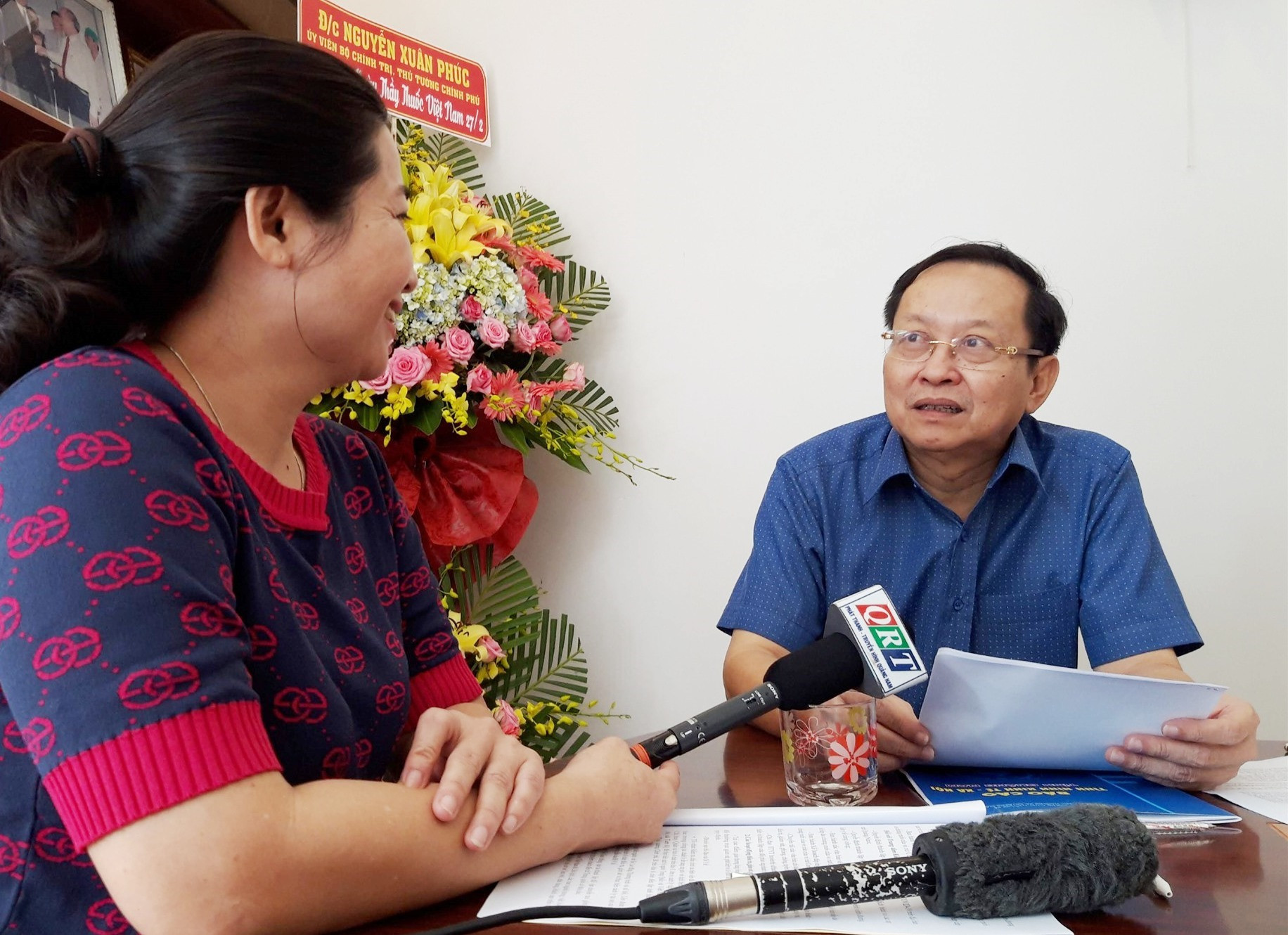 Ông Nguyễn Văn Hai - Giám đốc Sở Y tế trả lời báo chí. Ảnh: HỒ QUÂN