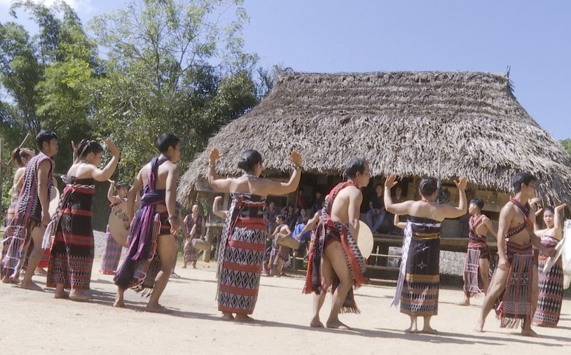 Tang-tung da-da dance