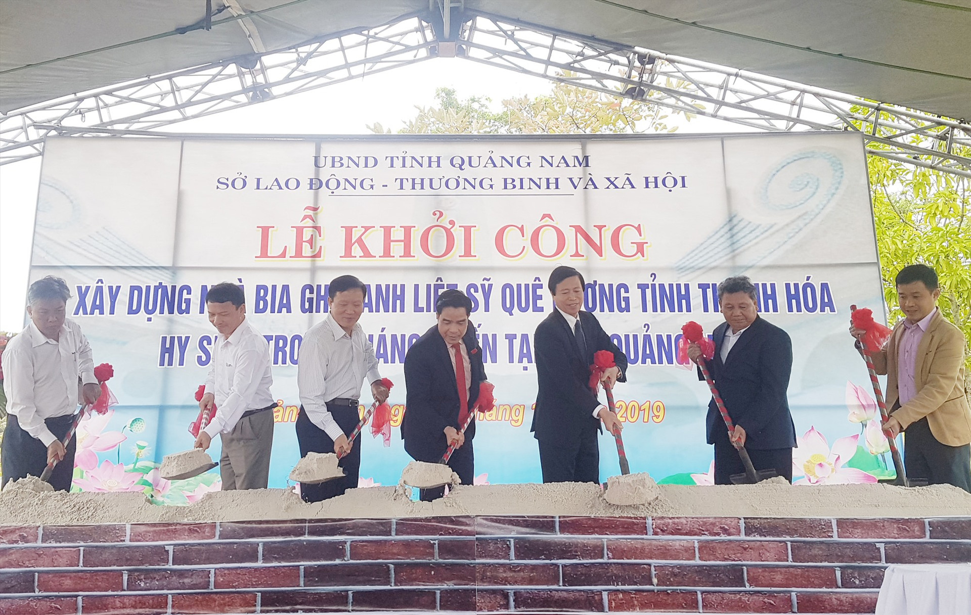 Nhà bia ghi danh liệt sĩ quê hương Thanh Hóa hy sinh trong kháng chiến tại Quảng Nam được khởi công xây dựng vào cuối năm 2019. Ảnh: DIỄM LỆ