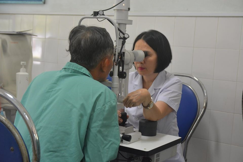 Khám mắt tại Bệnh viện Đa khoa Quảng Nam (ảnh minh họa).
