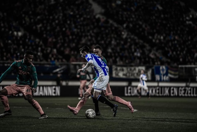 Heerenveen đã chơi nỗ lực khi đối đầu đội bóng mạnh Ajax