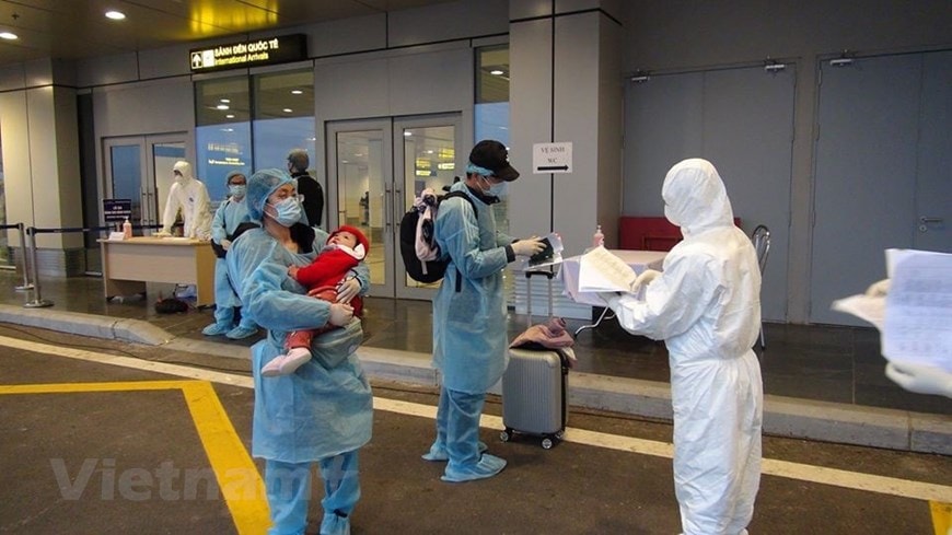 Công dân Việt Nam từ các nước châu Âu trở về nước. (Ảnh: T.T/Vietnam+)