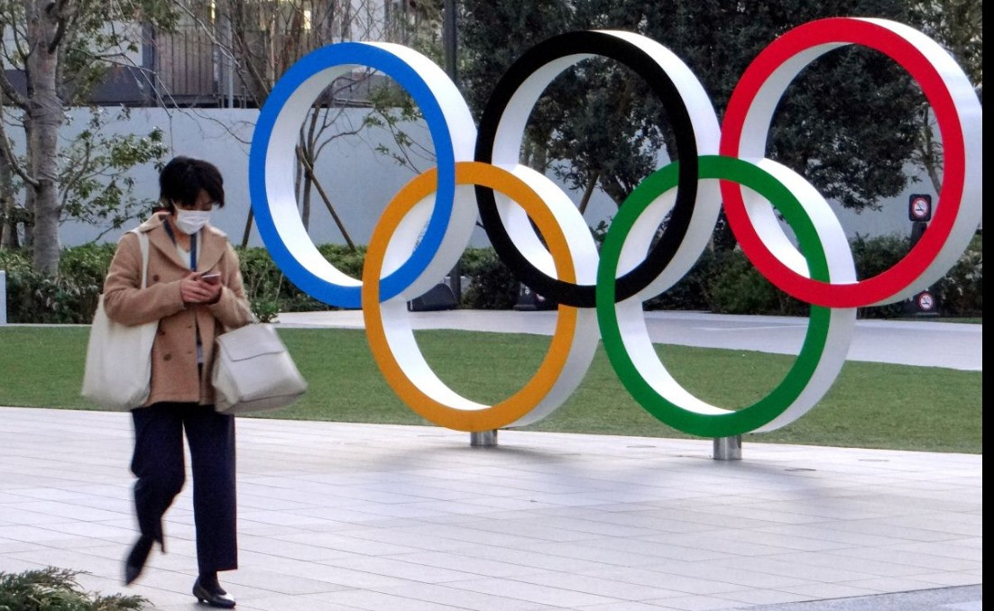 Việc hoãn tổ chức Olympic và Paralympic Tokyo 2020 được nhiều người dân Nhật Bản ủng hộ. Ảnh: newsclick