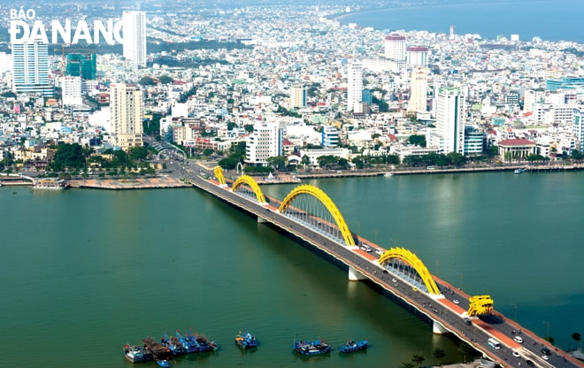 Quy hoạch xanh và kiến trúc xanh cần được tính toán hợp lý trong phát triển thành phố.  Ảnh: NGUYỄN NGỌC QUANG