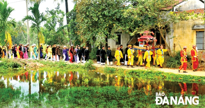 Bảo tồn và phát huy bản sắc văn hóa được hình thành theo thời gian trong dòng chảy của văn hóa xứ Quảng.  Trong ảnh: Lễ hội Mục đồng.Ảnh: H.ĐẰNG