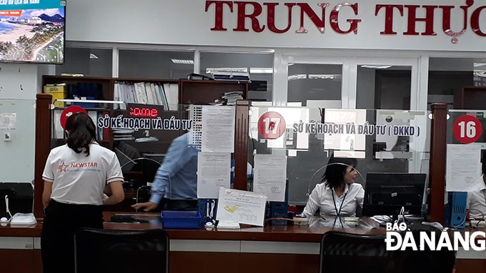Từ ngày 2-4 đến ngày 15-4, Sở Kế hoạch và Đầu tư dừng tiếp nhận giải quyết thủ tục hành chính trực tiếp. Ảnh: TRIỆU TÙNG