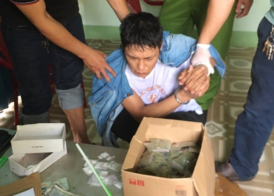 Đối tượng Thái bị bắt quả tang cùng số ma túy tàng trữ trái phép