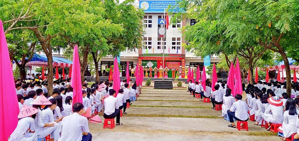 Trường THPT chuyên Nguyễn Bỉnh Khiêm có nhiều học sinh giành chiến thắng trong cuộc thi Olympic du học Nga năm 2020. Ảnh: Nhà trường cung cấp.