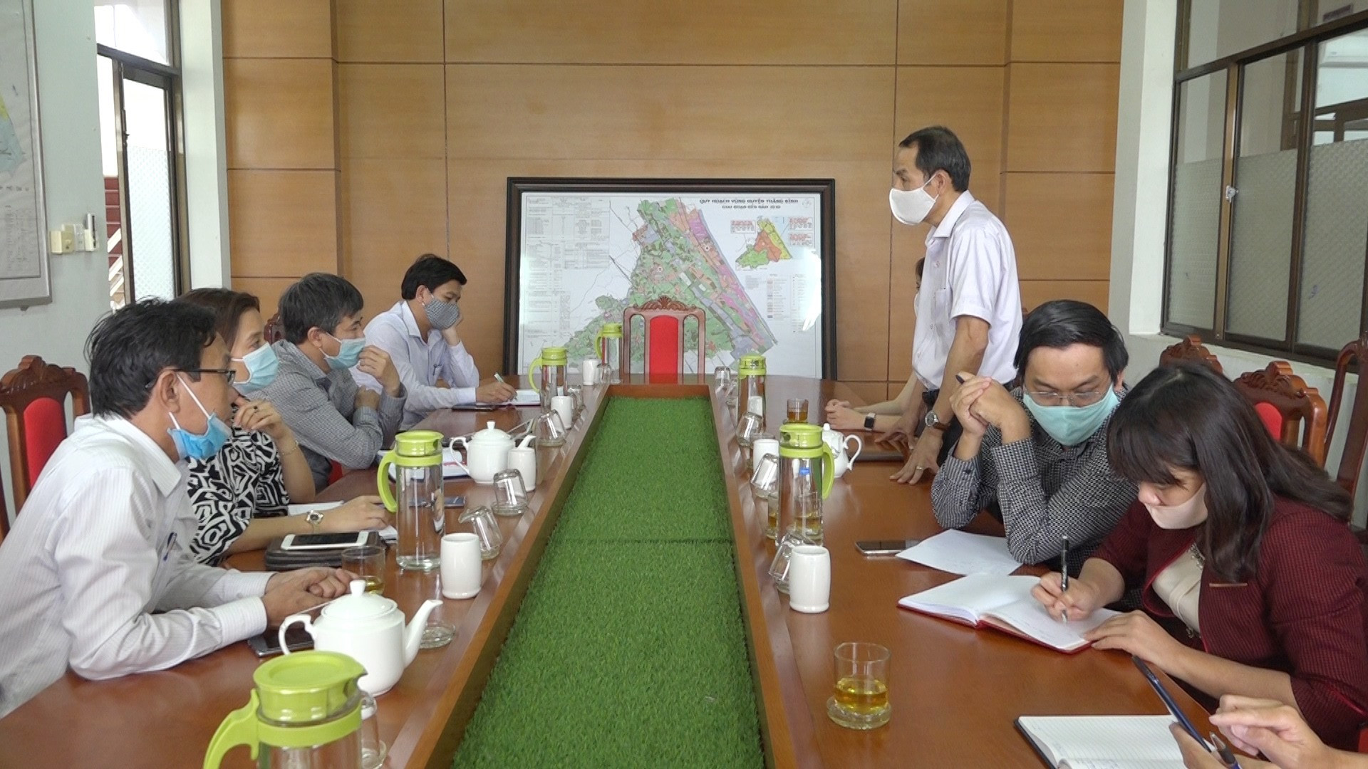Đại diện Apec Group phát biểu tại buổi làm việc với huyện Thăng Bình.