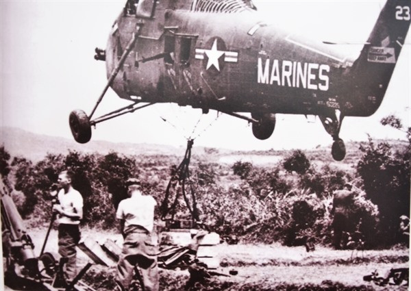 Quân Mỹ đổ bộ xuống Vạn Tường, 18.8.1965.