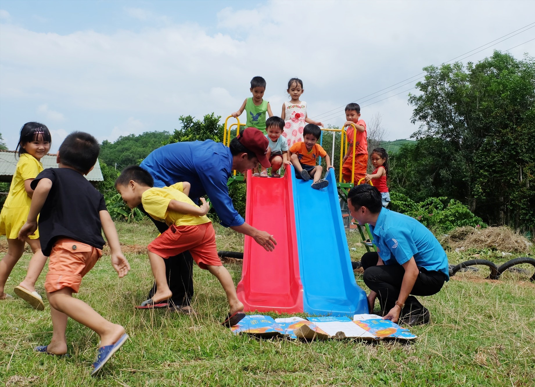 Tháng hành động vì trẻ em tỉnh Quảng Nam năm 2020 với chủ đề “Chung tay bảo vệ trẻ em, phòng chống xâm hại trẻ em”. Ảnh: A.B