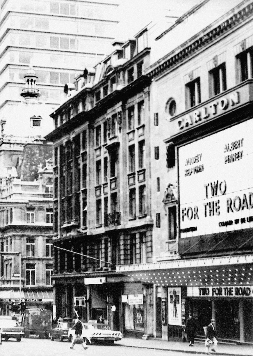 Khách sạn Carlton ở London (Anh), nơi người thanh niên yêu nước Nguyễn Tất Thành làm việc trong thời gian sống ở nước Anh năm 1914. (Ảnh: Tư liệu-TTXVN phát)