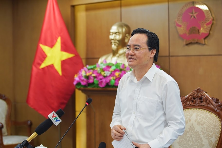 Bộ trưởng Bộ GD&ĐT Phùng Xuân Nhạ chia sẻ về tuyển sinh 2020. Ảnh: MT