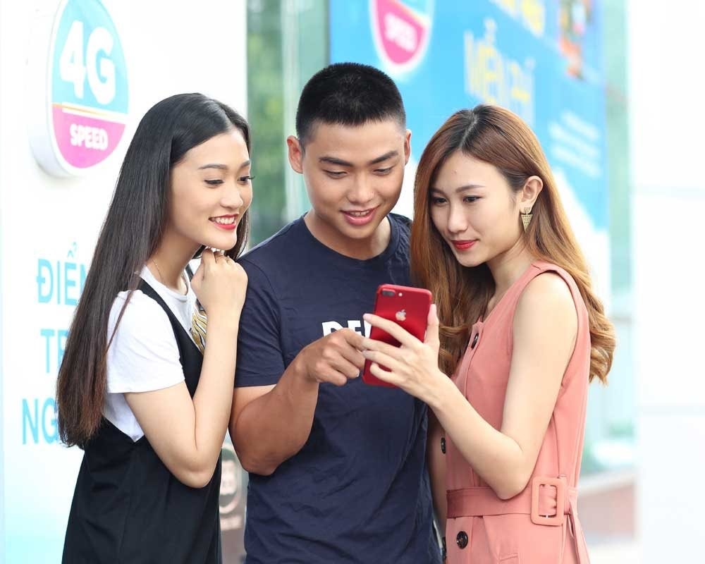 Cả 3 nhà mạng lớn nhất là Viettel, VNPT và MobiFone cho biết đã chuẩn bị đề án để trình lên cơ quan quản lý sau khi Thủ tướng chính thức đồng ý cho phép thí điểm dịch vụ Mobile Money để thanh toán các dịch vụ và hàng hóa có mệnh giá nhỏ.