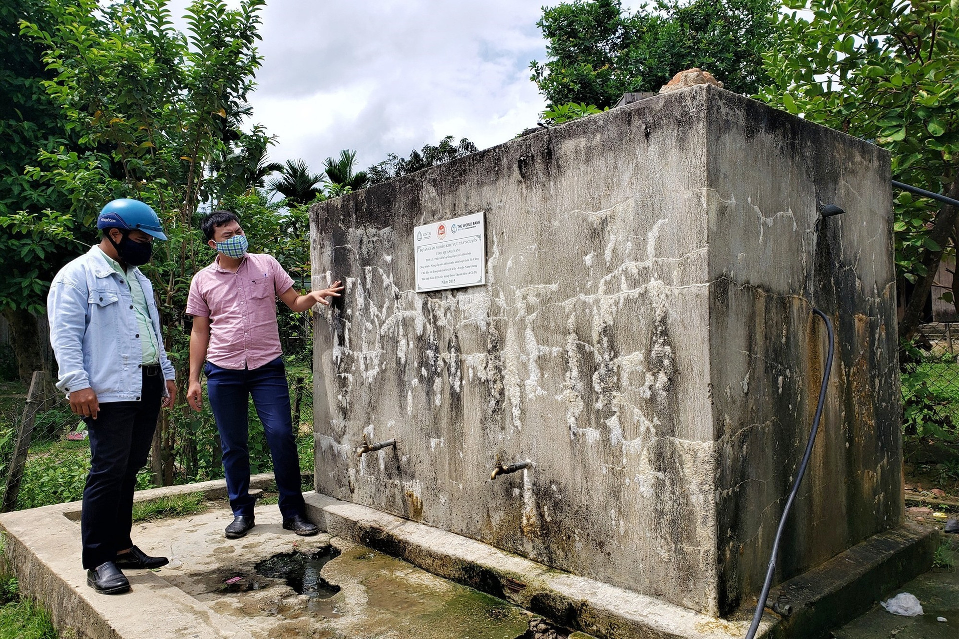 Một công trình nước tự chảy ở xã Cà Dy, huyện Nam Giang. Ảnh: THANH THẮNG