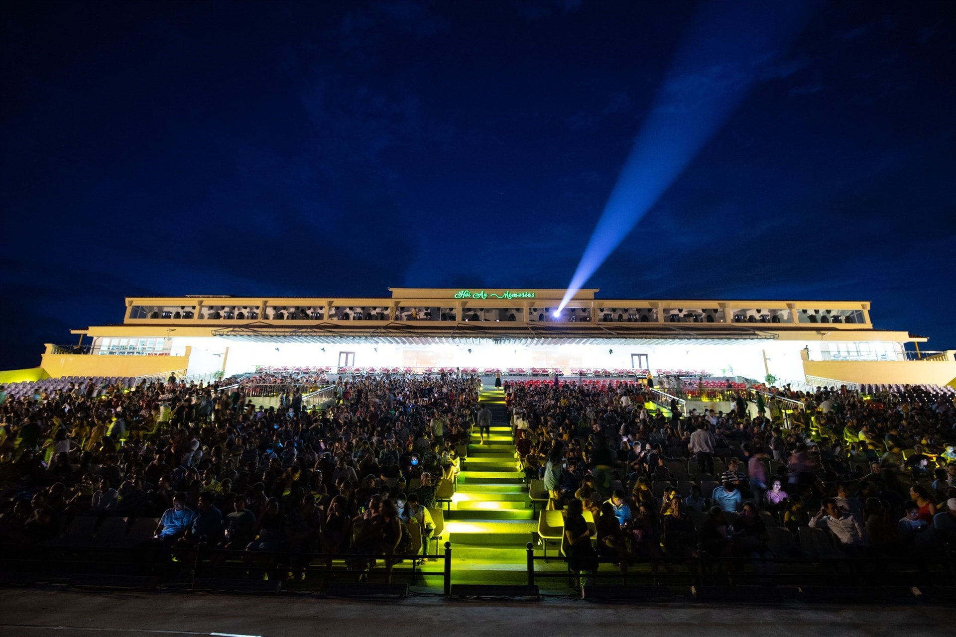 Full grandstand of the Hoi An Memories show