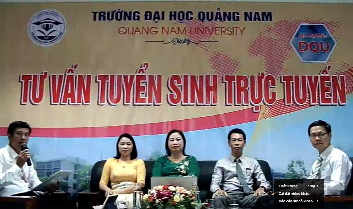 Trường Đại học Quảng Nam tư vấn tuyển sinh trực tuyến vào chiều 8.6. (Ảnh chụp từ màn hình)
