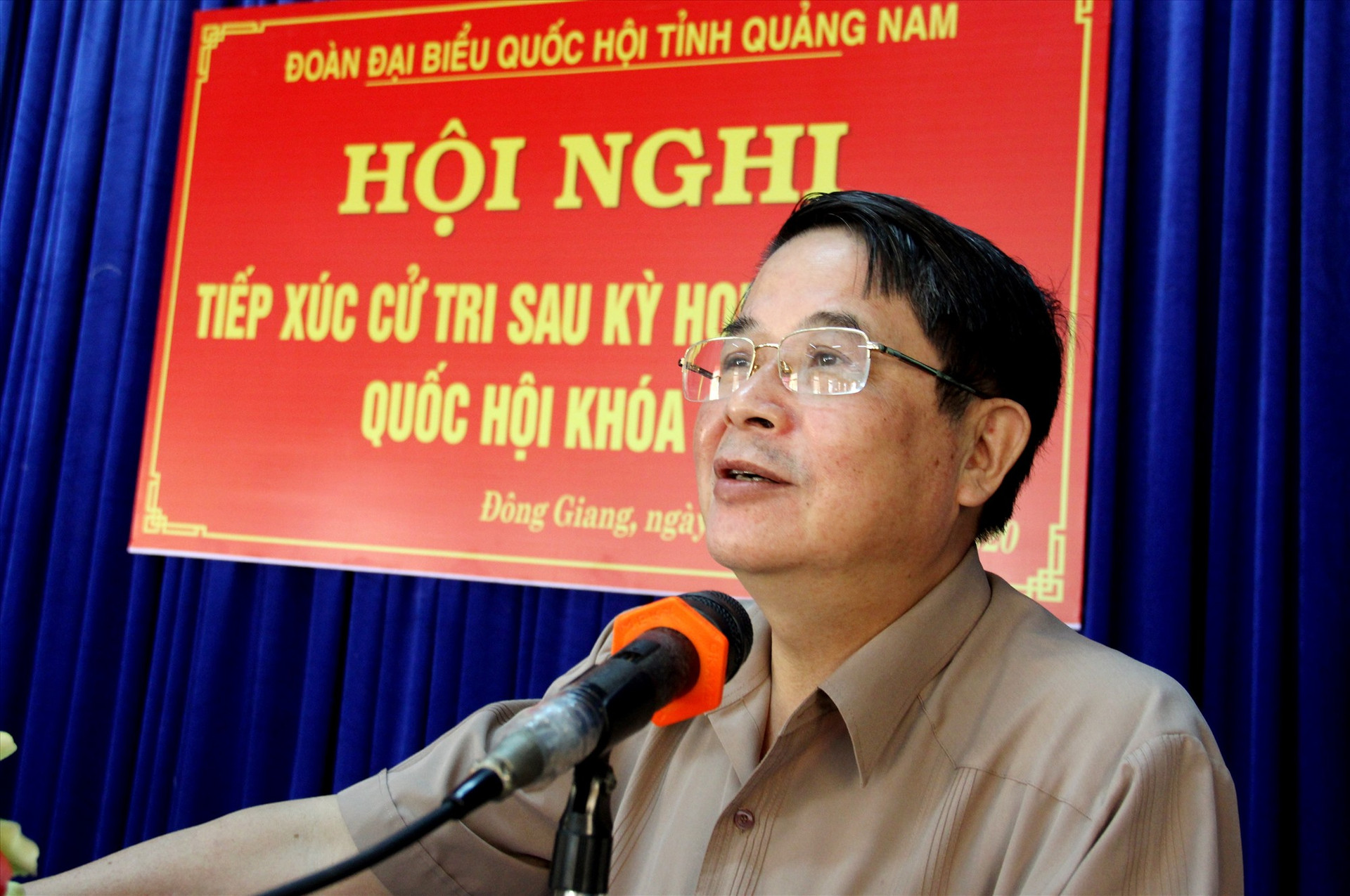 Đại biểu Nguyễn Đức Hải thông tin với cử tri nhiều nội dung sau kỳ họp thứ 9 (khóa XIV) của Quốc hội. Ảnh: A.N