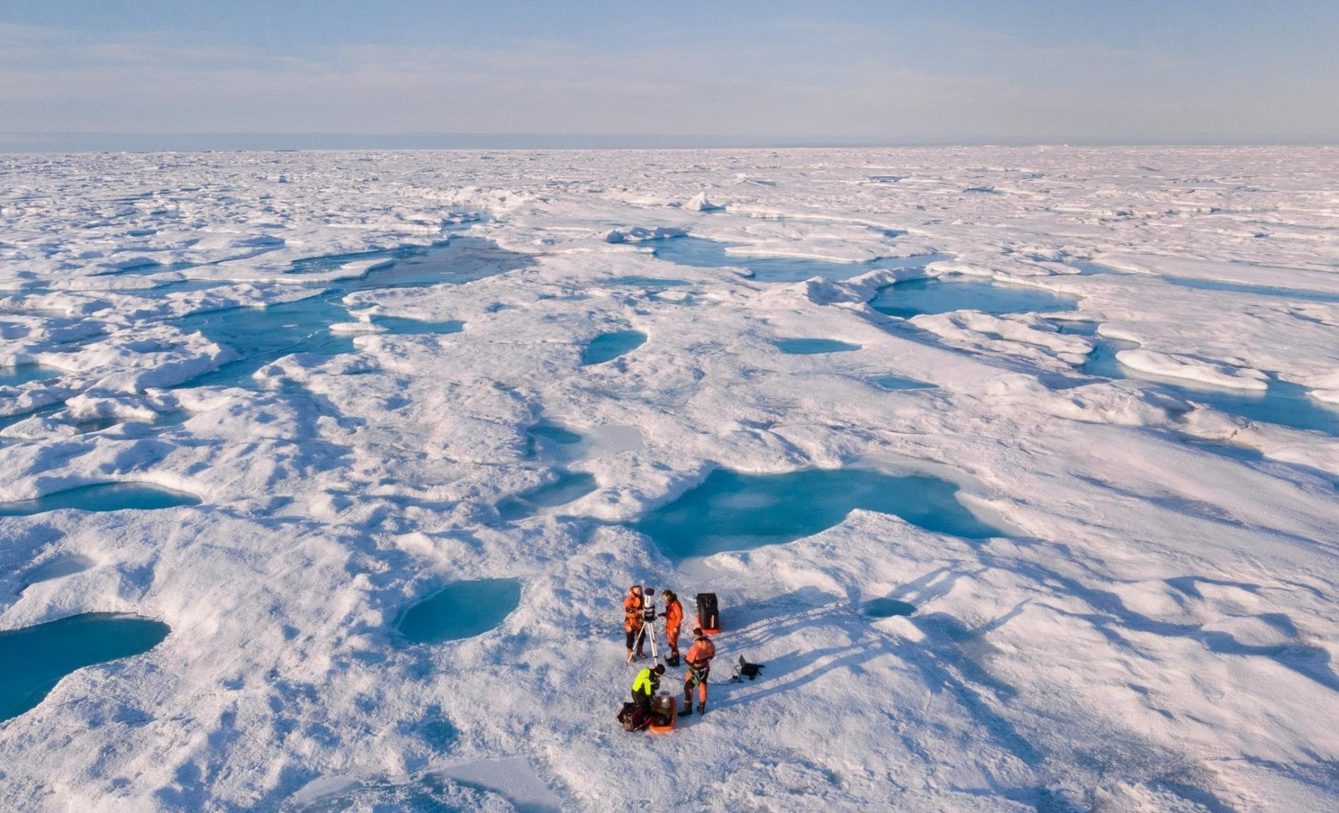 Vùng Bắc Cực quanh năm băng giá. Ảnh: nationalgeographic