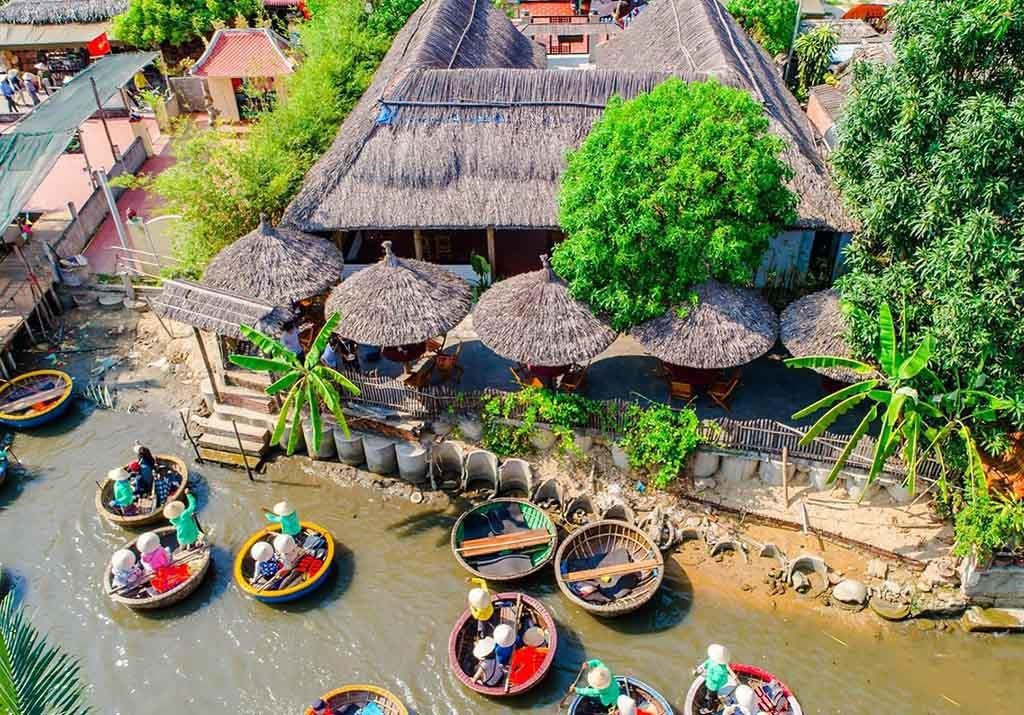 A wharf where visitors start and finish their sight-seeing tour around the nipa forest