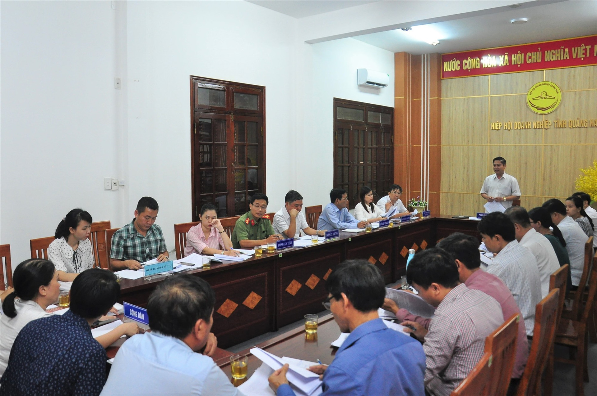 Phó Trưởng đoàn ĐBQH tỉnh Phan Thái Bình tiếp công dân định kỳ tháng 7. Ảnh: VINH ANH